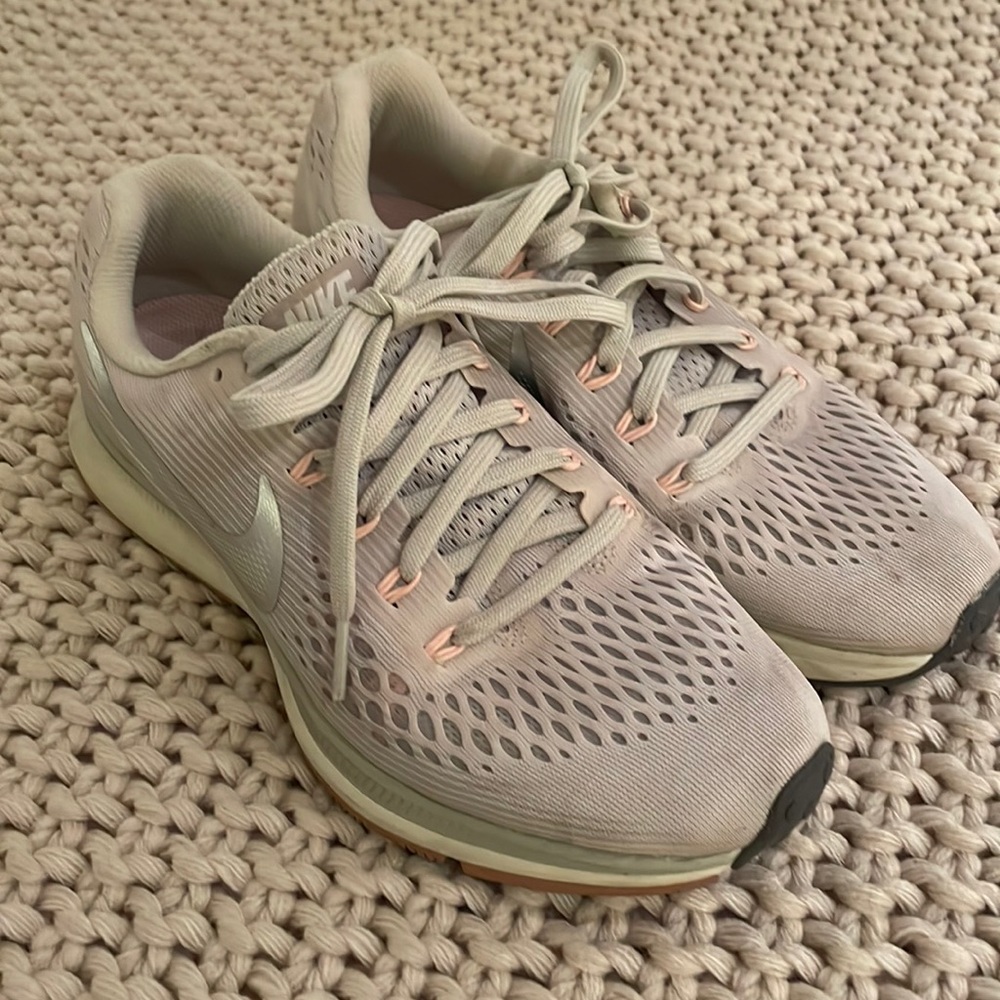 Nike zoom running shoes